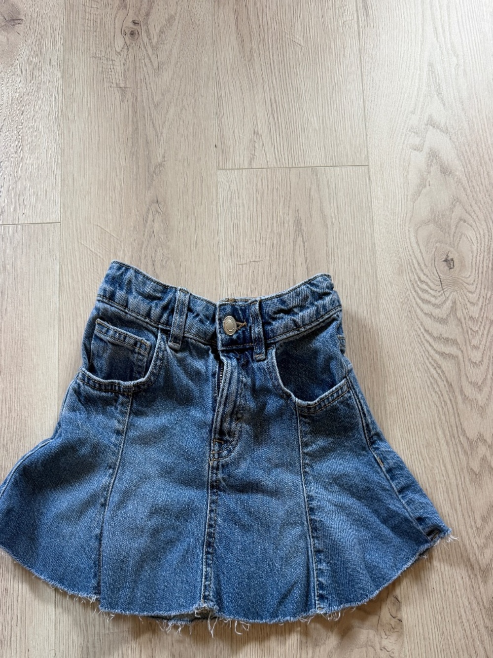 Zara Jean Mini Skirt Girls Raw Hem Faded Sz. 8-9Y